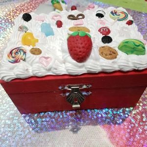 Decoden Kawaii Sweets Red Jewelry box